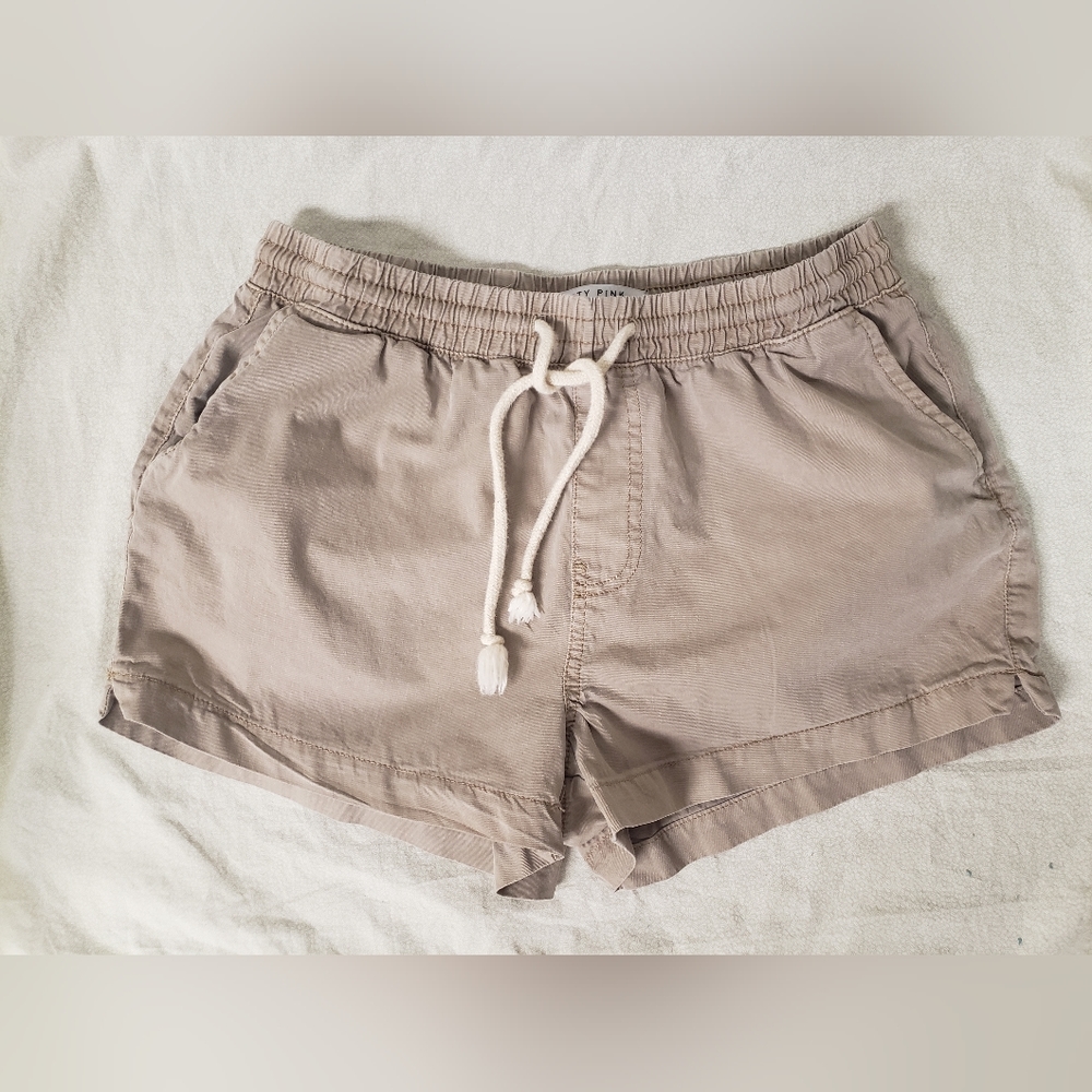 Celebrity Pink size small khaki shorts Preppy Nautical Summer Beach